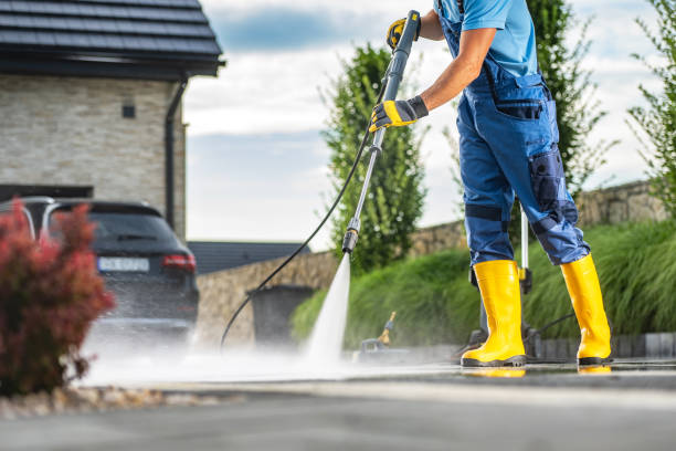 Best Roof Washing  in Lawrence, MA